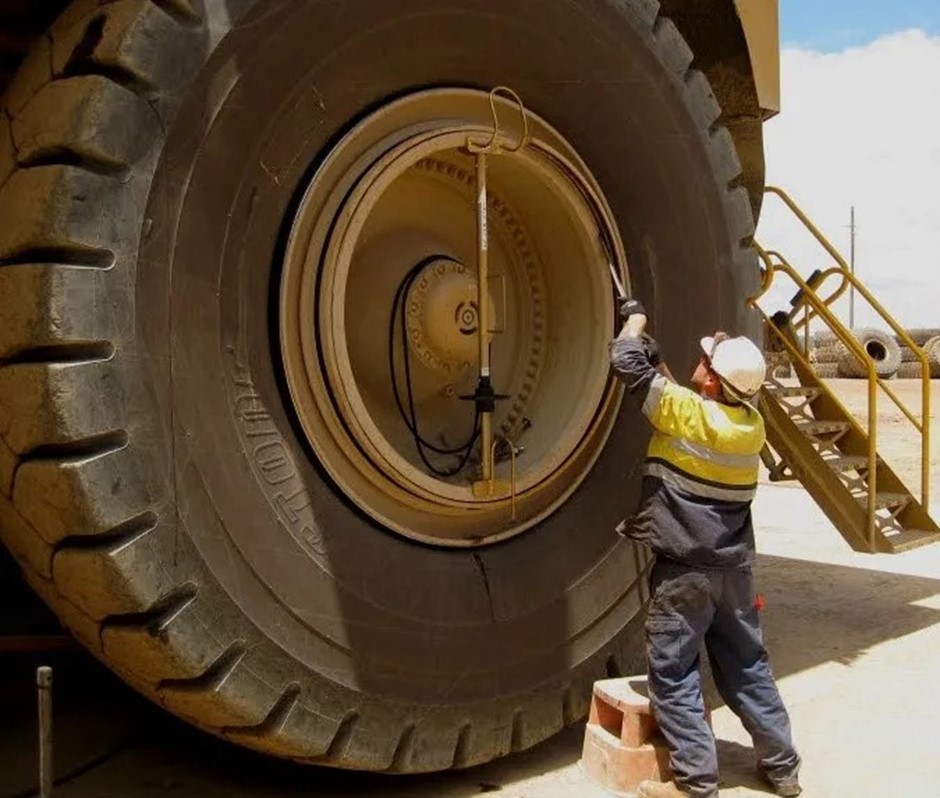 Lock Ring Catcher Being Used On Minesite