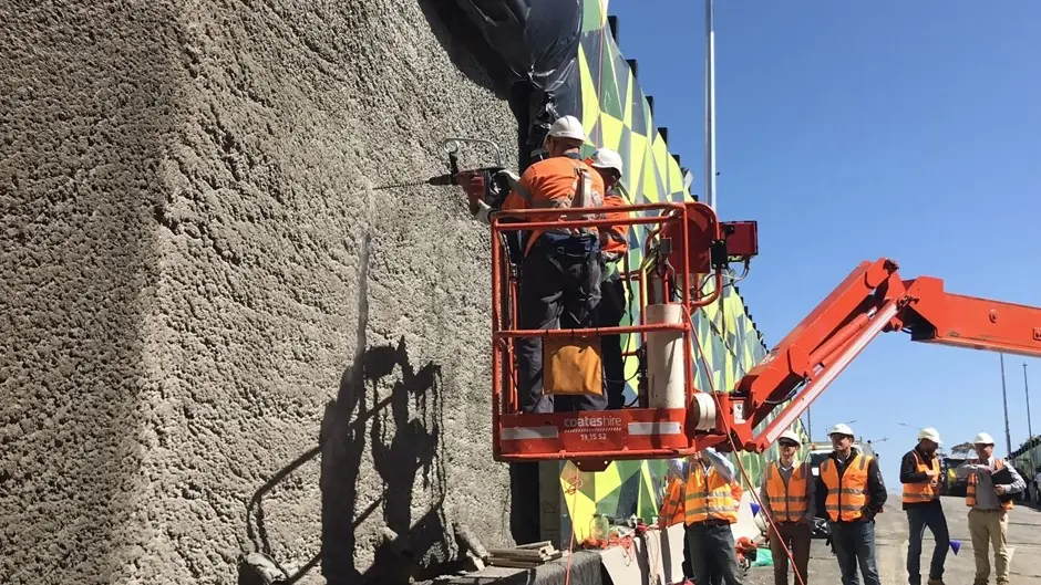 Zero G Arm On Ewp Outside With Pigtail And Sling