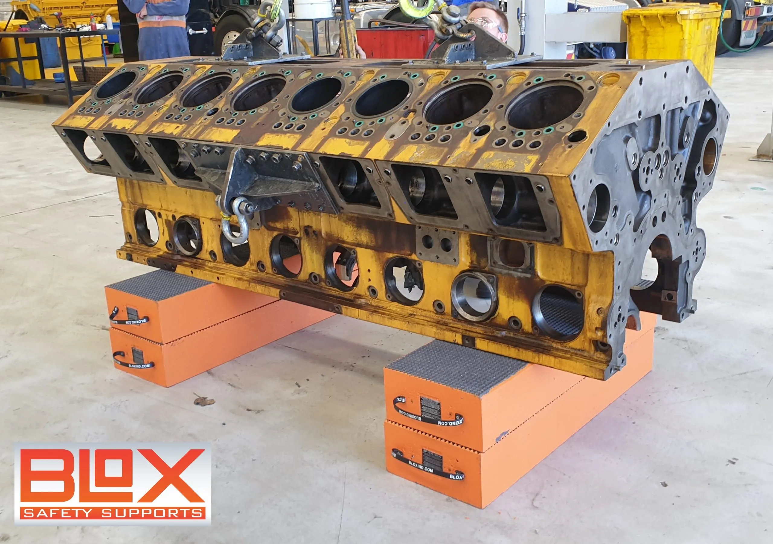 BP1225120LO engine mounted