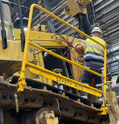 Dozer D10 D11 Safety Hand Rail Image